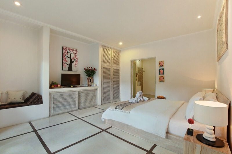 Viola Villa — a bedroom