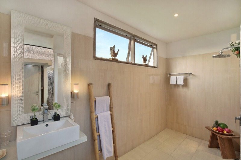 Viola Villa — a bedroom
